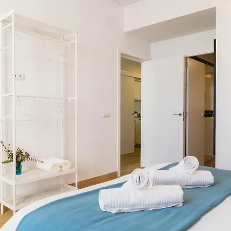 Anfitrion 8 Daire Sevilla
